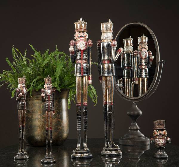 Nøtteknekkeren general gull 11x38 cm